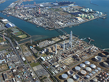 Overhead view of Yokkaichi Plant（Umaokoshi Plant, Kasumigaura Plant）